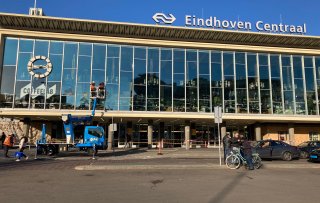 Gebroken ruiten bij Coffeelab in Eindhoven