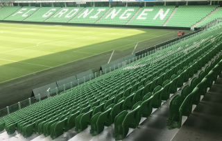 Horecamanager FC Groningen over dichte units en koude snacks