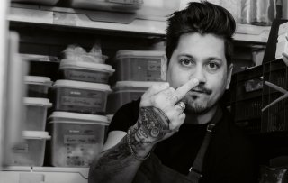 Rebel Jermain de Rozario gaat culinaire wereld opschudden na sterverlies