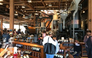 Starbucks Reserve Roastery: van koffiezaak tot toeristische hotspot
