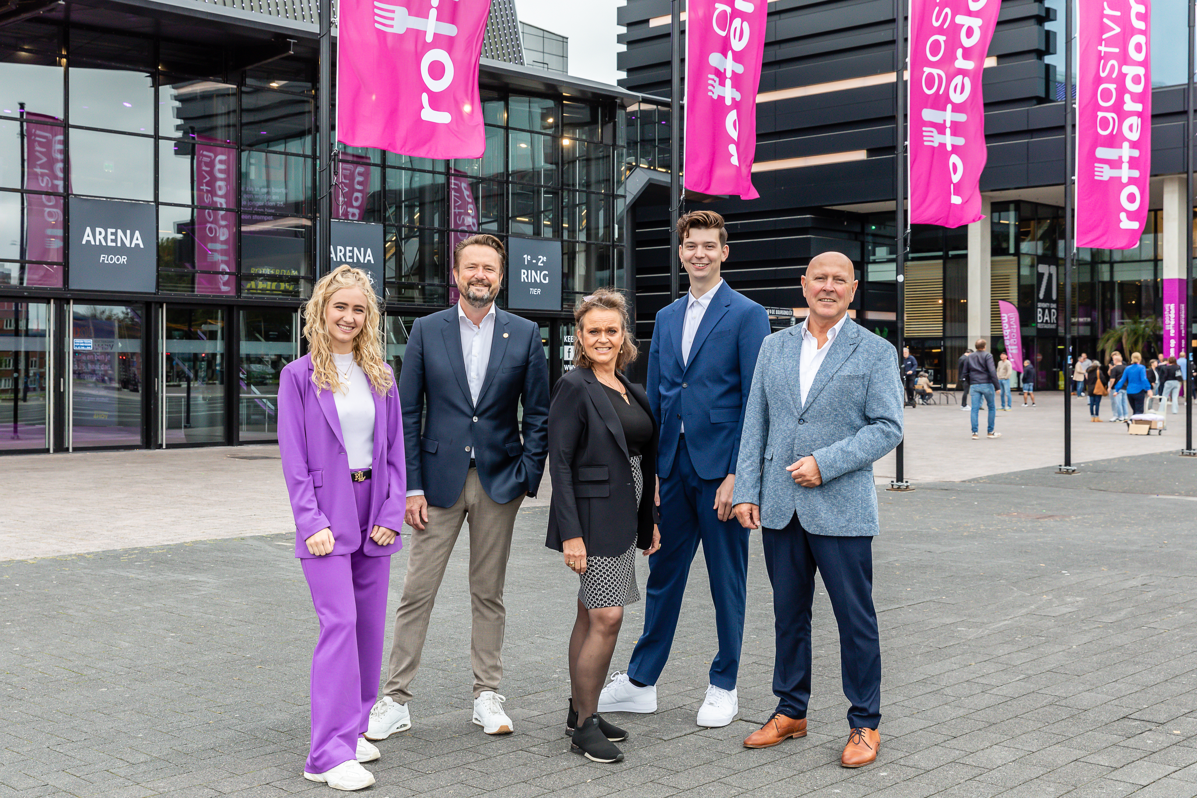 V.l.n.r. Leone van Ruijven, Robert Melaard, Marlies Grijns, Thomas Kuipers en Bart de Jong