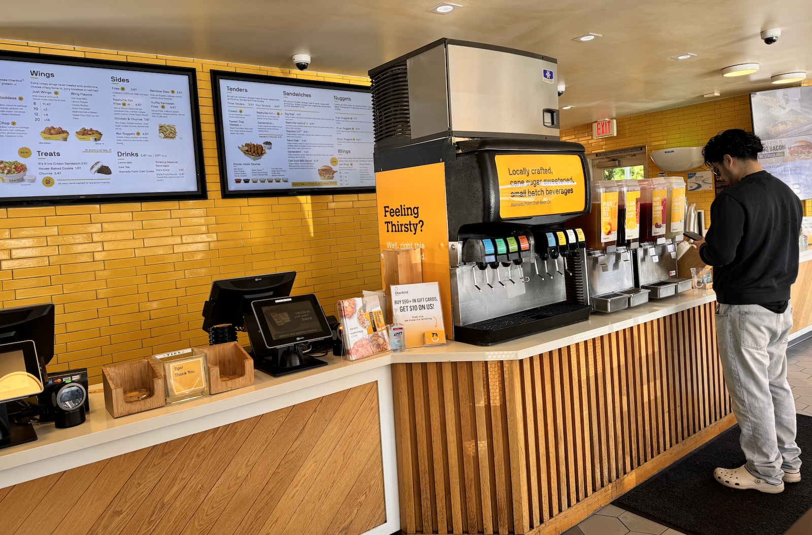 Menu presentation: yellow is Starbird’s signature color